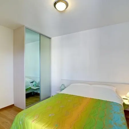 Modernes Mit Drei Balkonen Mit Meerblick, In Der Naehe Des Strandes Und Des Zentrums, Mit Einem Gemeinschaftlichen Partyraum Apartment *